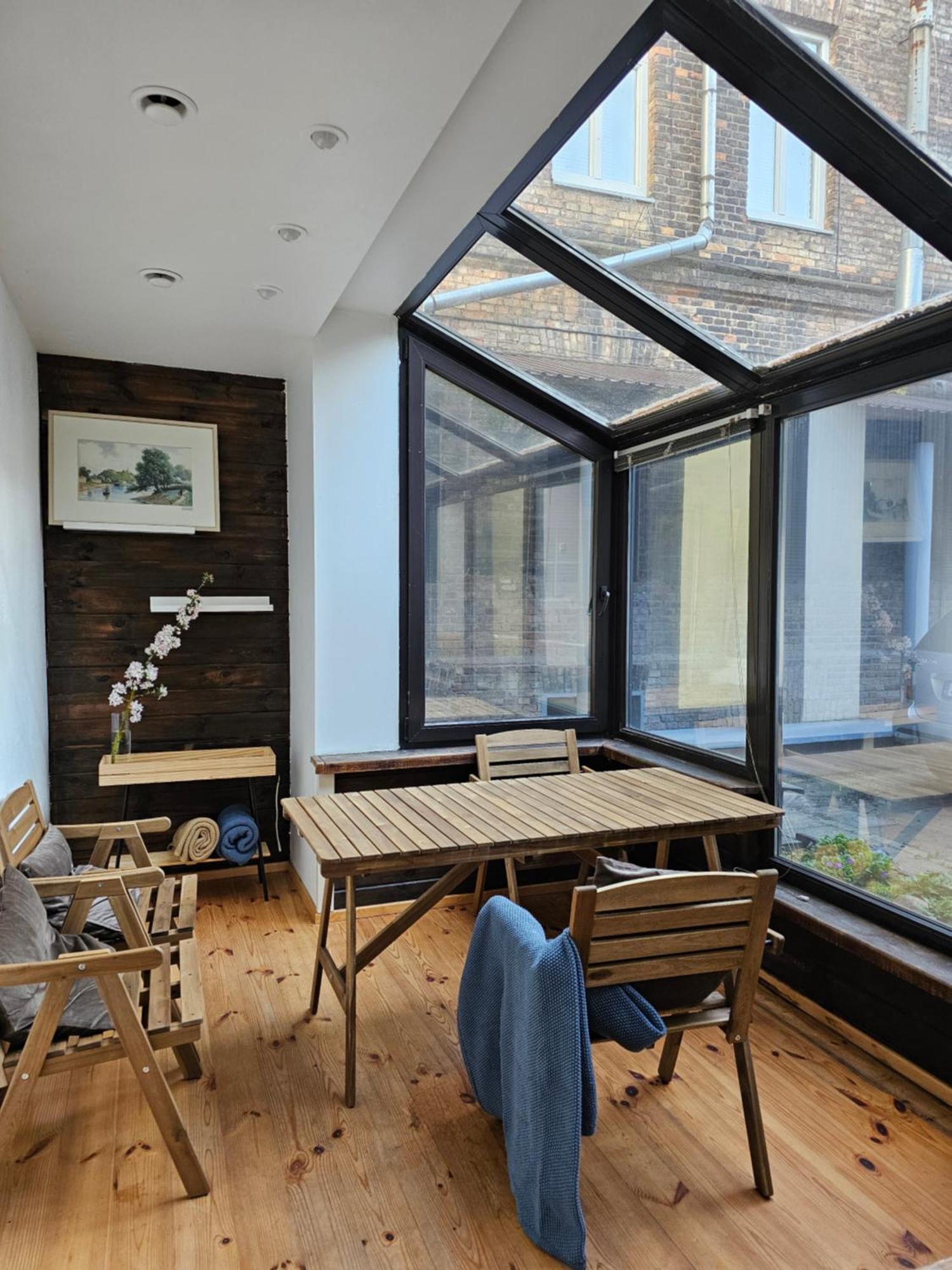 Cathedral Apartment, Perfect For Couples Вильнюс Экстерьер фото